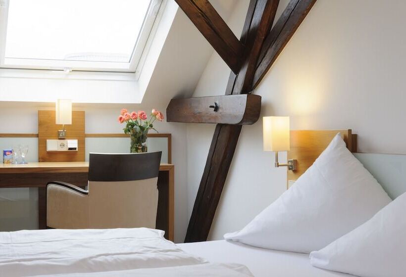 Номер Стандарт Индивидуальный, Augustiner Tor