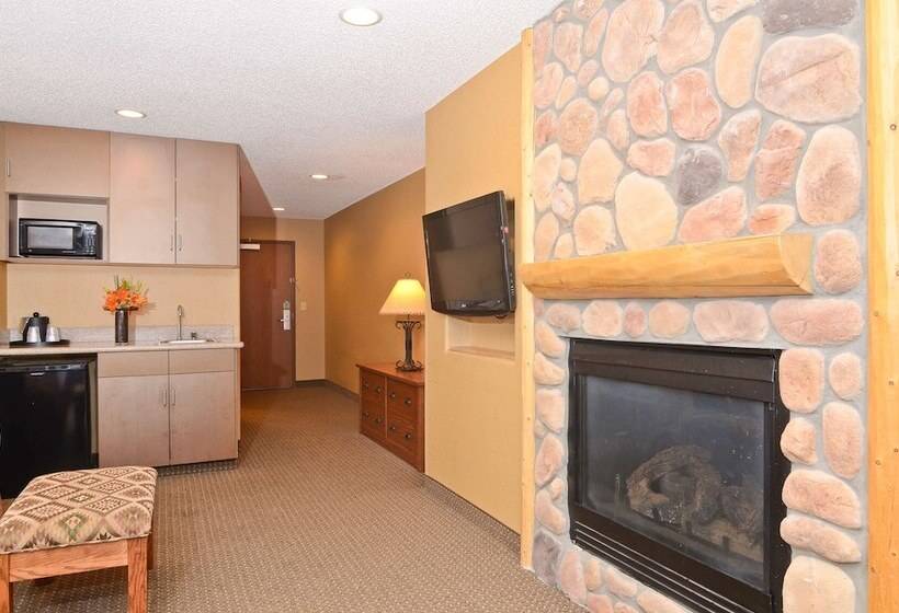 오두막, Best Western Plus Kelly Inn & Suites