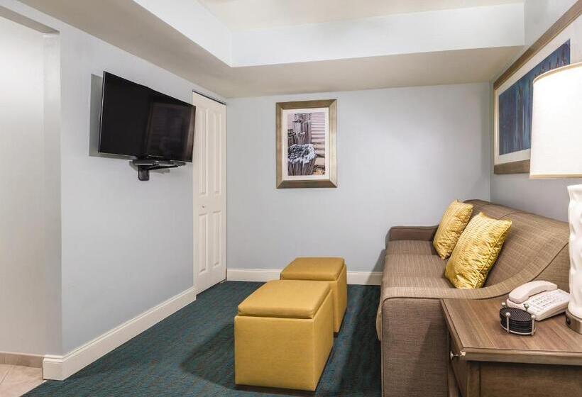 スタンダードスタジオ, Club Wyndham Towers On The Grove