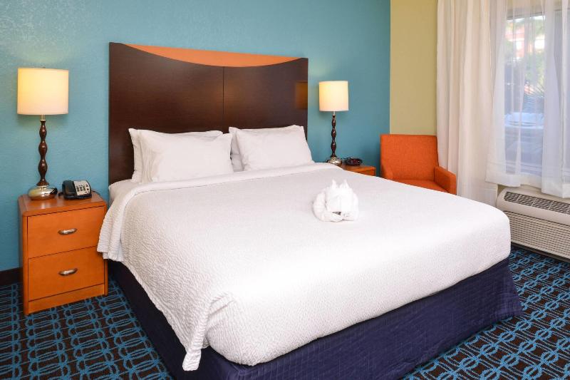 غرفة قياسية سرير كينج, Fairfield Inn & Suites Fort Pierce / Port St Lucie
