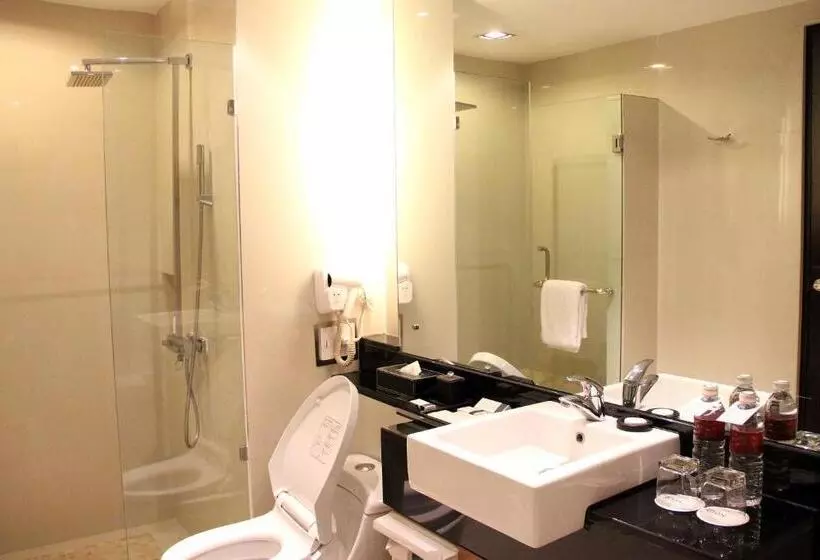 اتاق لوکس, Grand City Hall Hotel & Serviced Residences