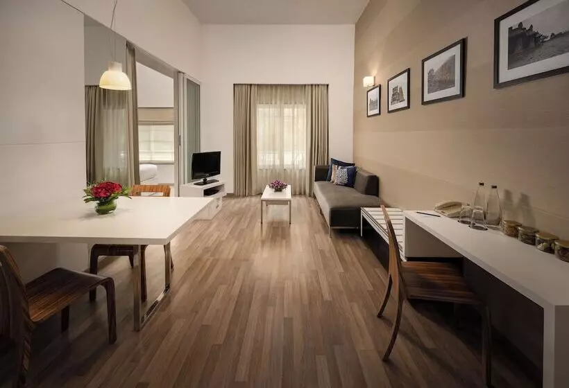 バルコニー付スイート, Grand Mercure Bangalore An Accor Brand