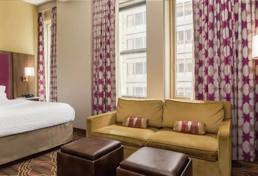 キングサイズベッドのスタンダードルーム, Hampton Inn Majestic Chicago Theatre District