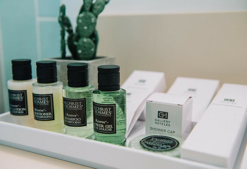 اتاق سوپریور با چشم‌انداز دریا, Honucai