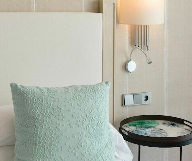 اتاق استاندارد, Honucai