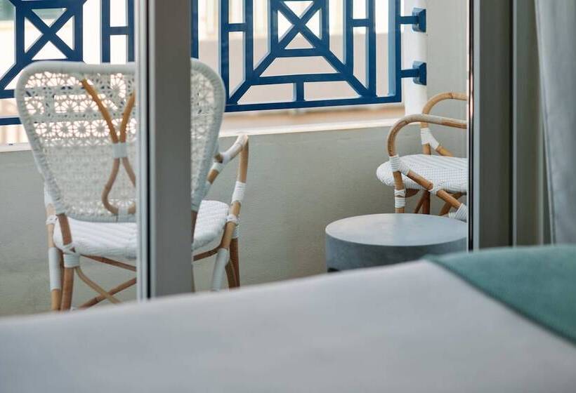 اتاق سوپریور, Honucai