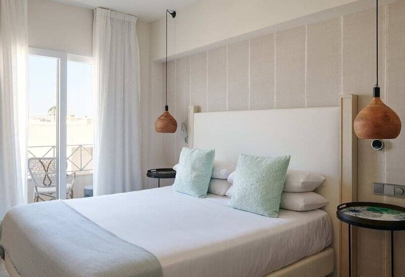 اتاق سوپریور, Honucai