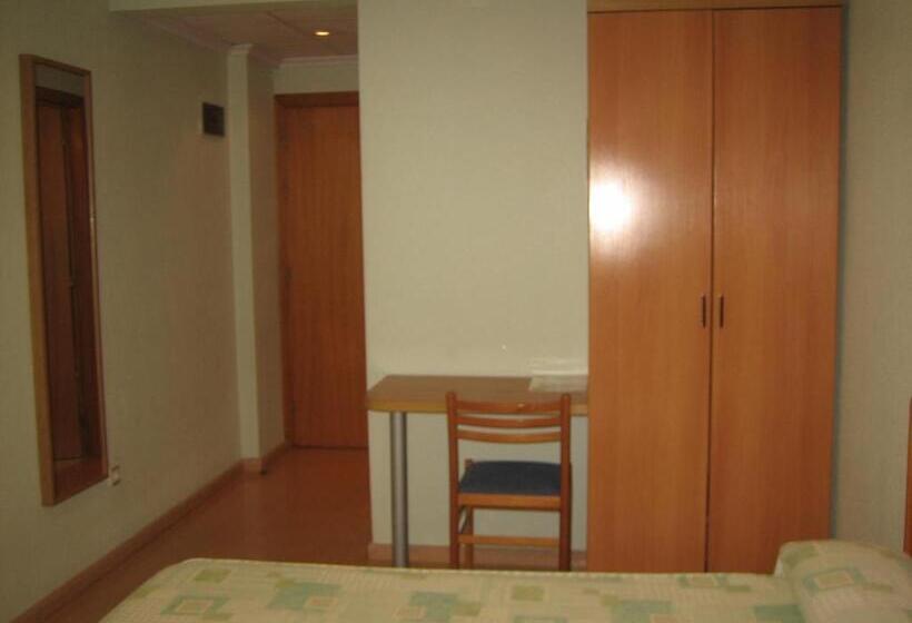 标准间, Hostal Madruga