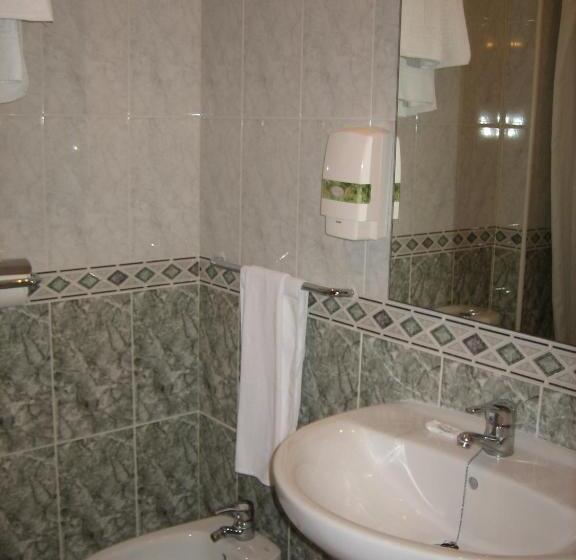 标准间, Hostal Madruga