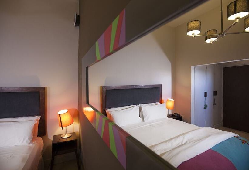 스탠다드 룸, Huacalera