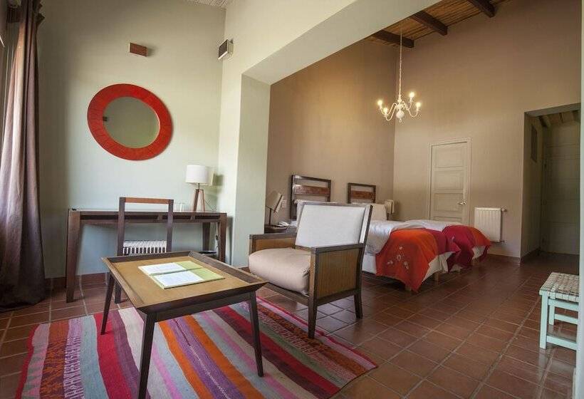 스탠다드 룸, Huacalera