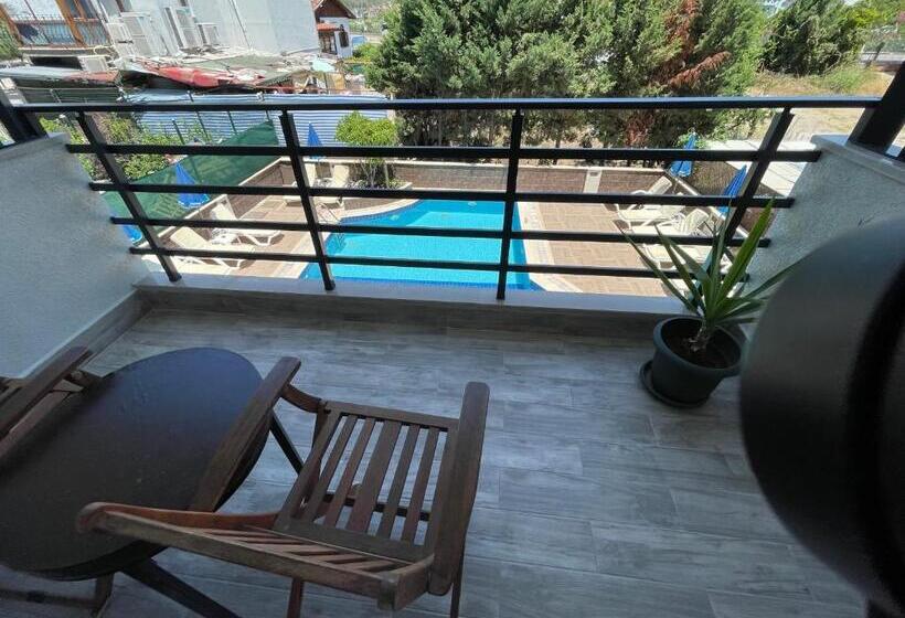풀장 전망 스위트, Idee Sui̇tes Fethiye