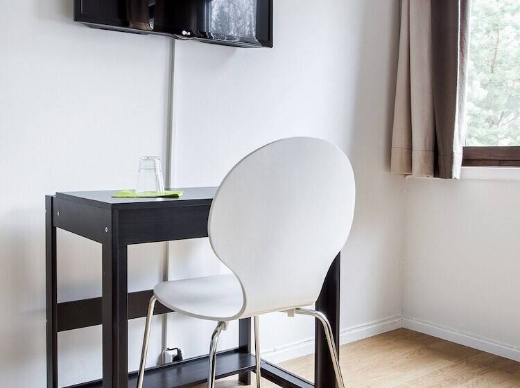 Номер Стандарт, L Dialog