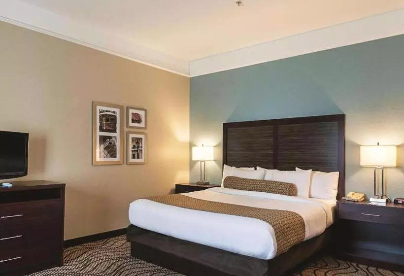 障害者適応デラックスルーム, La Quinta By Wyndham Houma