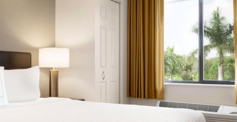 キングサイドベッドのスタンダードワンルーム, Springhill Suites By Marriott West Palm Beach I 95
