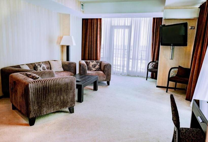 سوییت سوپریور با چشمانداز دریا, Stella Residence Club