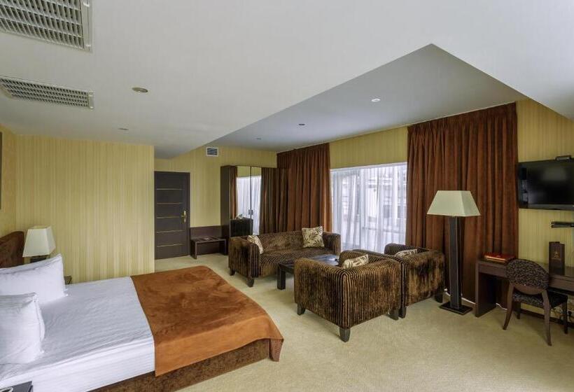 سوییت سوپریور با چشمانداز دریا, Stella Residence Club