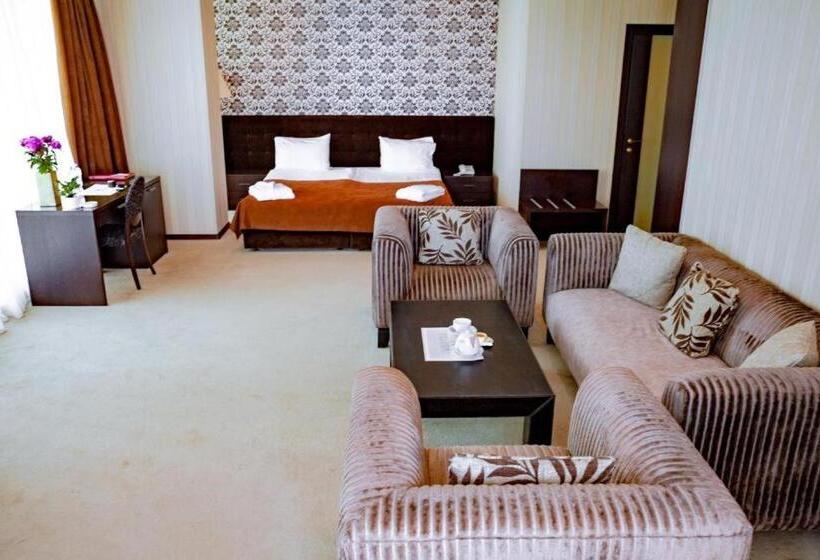 سوییت سوپریور با چشمانداز دریا, Stella Residence Club