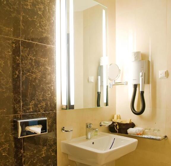 استودیوی استاندارد, Stella Residence Club