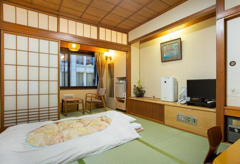 Номер Стандарт, Kaneyoshi Ryokan