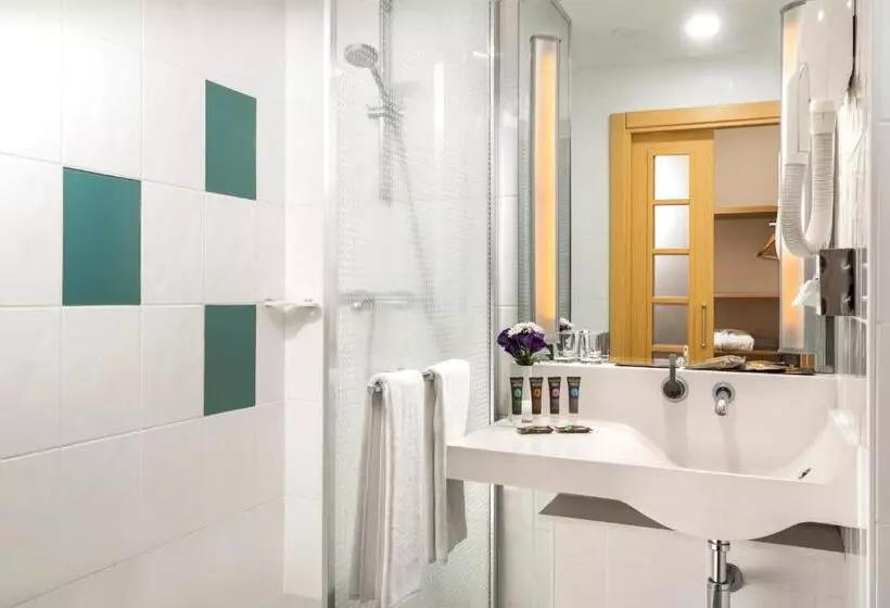 クイーンサイズベッドのエクゼクティブルーム, Novotel Kayseri