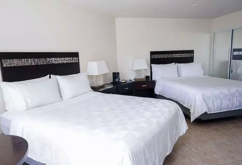 اتاق استاندارد با 2 تخت دوبل, Holiday Inn Resort Grand Cayman, An Ihg
