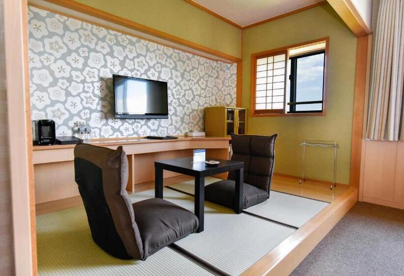 اتاق سوپریور سه تخته, Kamenoi Hotel Aso Park Resort