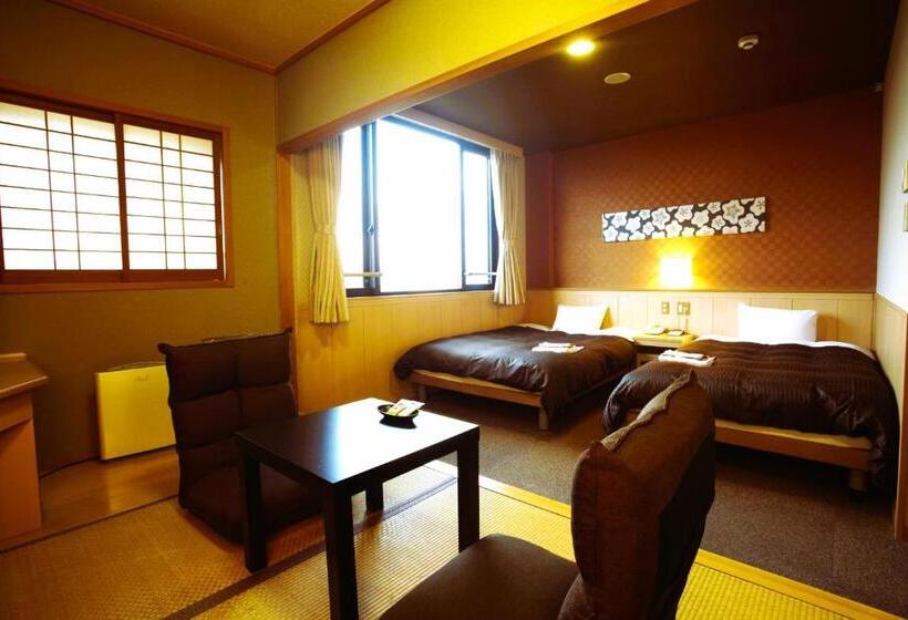 Трехместный Номер Superior, Kamenoi Hotel Aso Park Resort