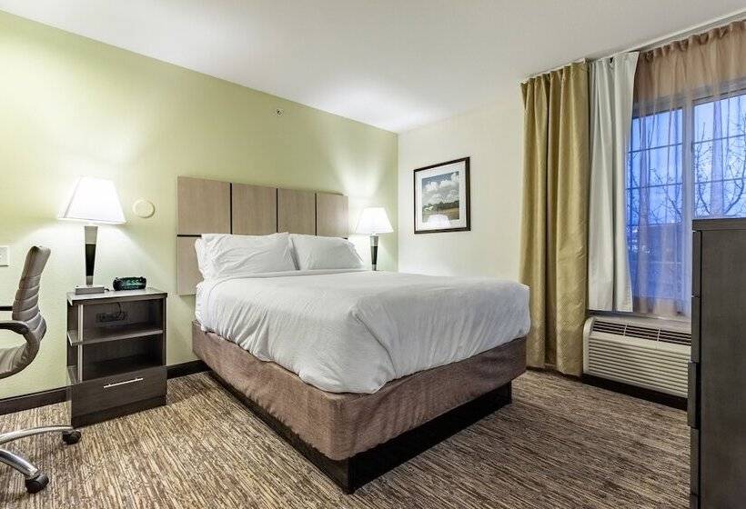 Люкс, Candlewood Suites Lincoln, An Ihg