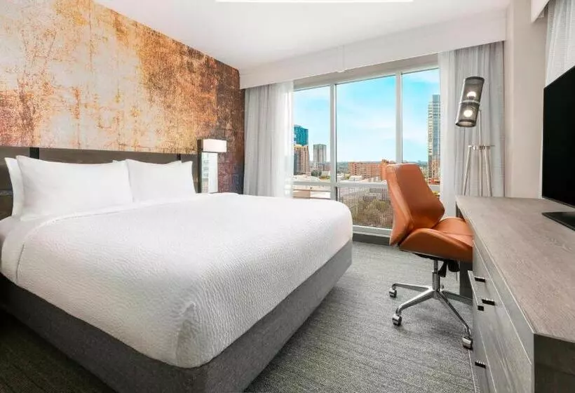 سوئیت با تخت بزرگ, Courtyard Austin Downtown/convention Center
