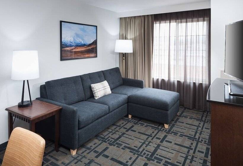 غرفة قياسية سرير مزدوج, Embassy Suites Anchorage