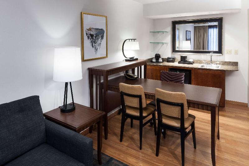 Люкс Вид на Горы, Embassy Suites Anchorage