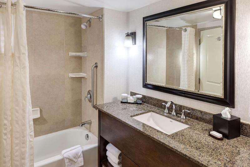 جناح غرفتين نوم, Embassy Suites Anchorage