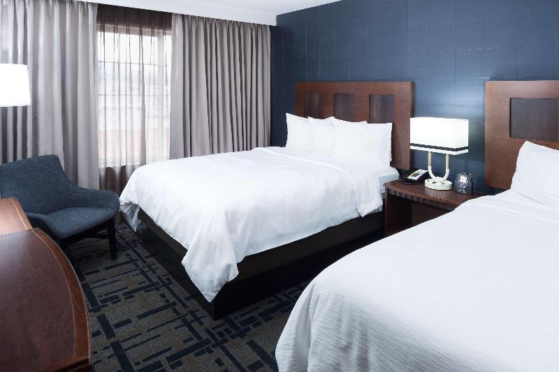 جناح غرفتين نوم, Embassy Suites Anchorage