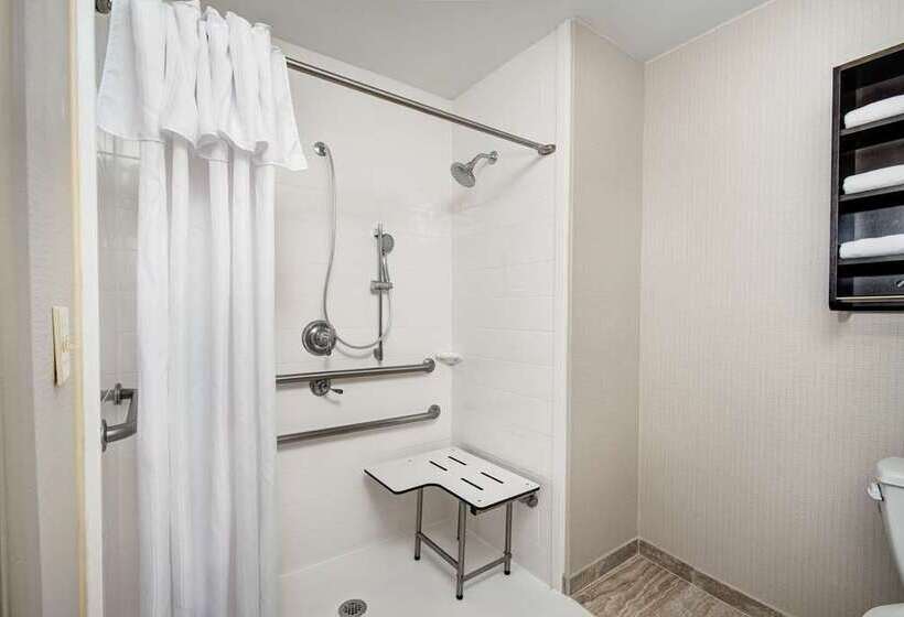 غرفة قياسية, Embassy Suites Anchorage