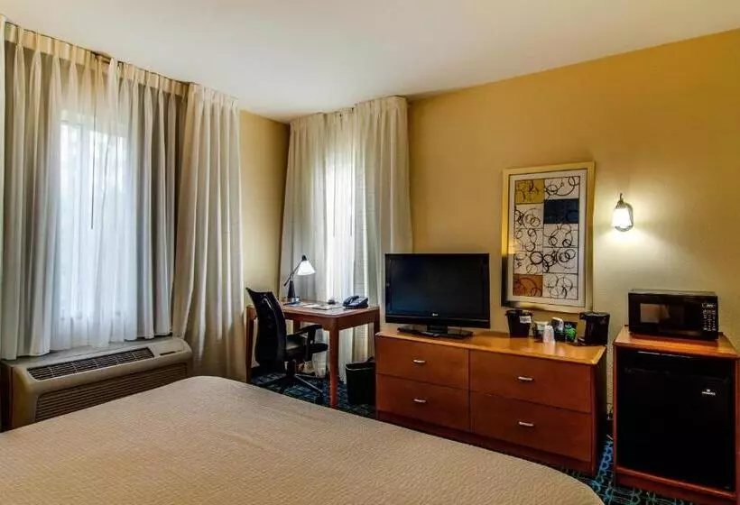 キングサイズベッドのスタンダードルーム, Fairfield Inn & Suites Palm Coast I95