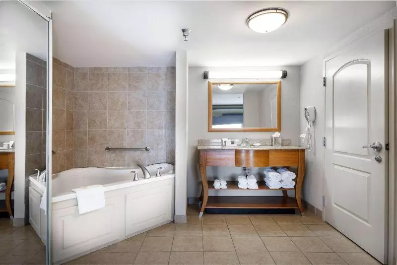 キングサイズベッドのスイートルーム, Hampton Inn And Suites Madera