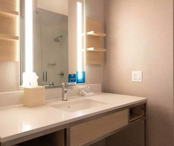 اتاق استاندارد, Hilton Garden Inn Calabasas