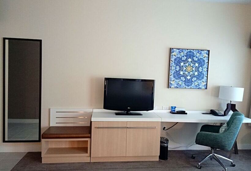 غرفة قياسية, Hilton Garden Inn Calabasas