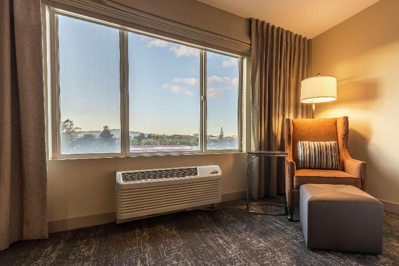 Номер Стандарт, Hilton Garden Inn Fairfield