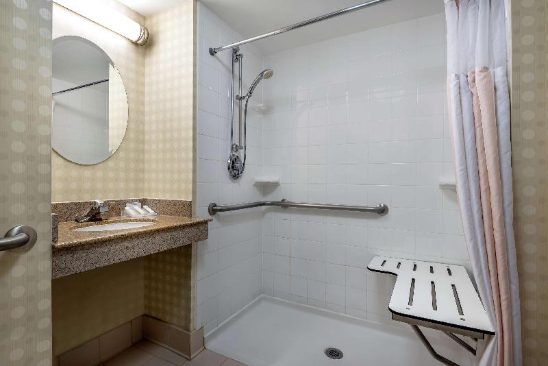 غرفة قياسية سرير كينج, Hilton Garden Inn Tysons Corner