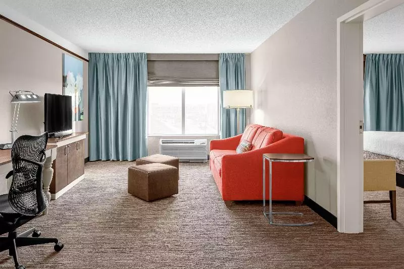 سوئیت با تخت بزرگ, Hilton Garden Inn Wilmington Mayfaire Town Center