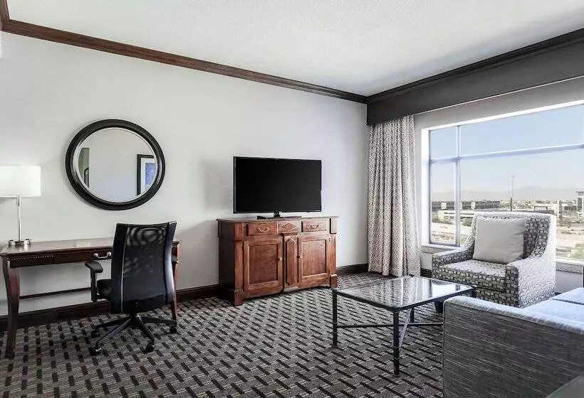 キングサイズベッドのジュニアスイート, Hilton Phoenix Chandler