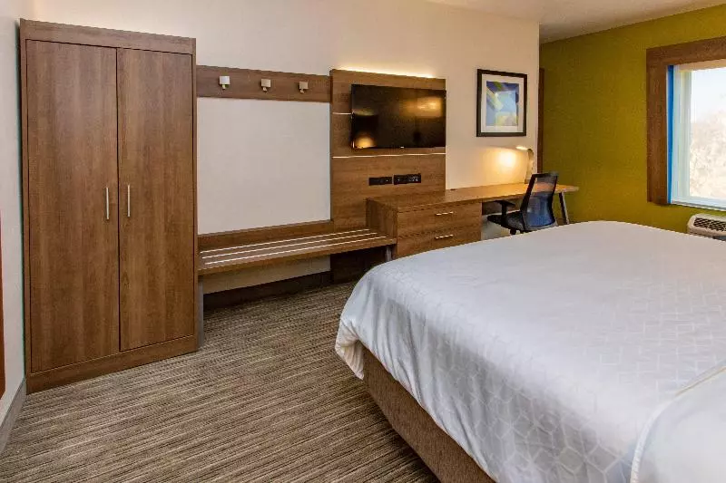 Sviitti King-vuode, Holiday Inn Express Hotel & Suites Roseville Galleria Area, An Ihg