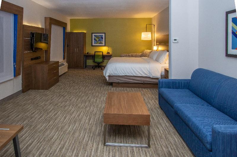 Люкс Кровать Кинг, Holiday Inn Express Hotel & Suites Roseville   Galleria Area, An Ihg