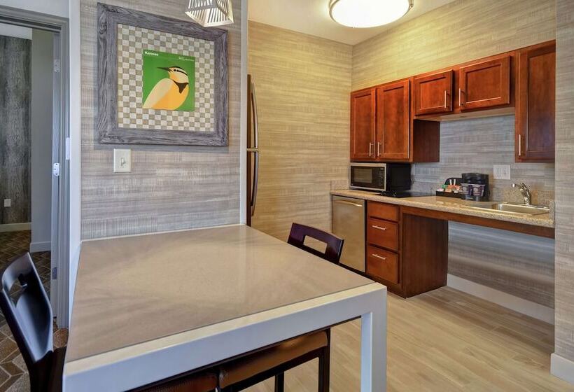 Люкс Адаптированный для Инвалидов, Homewood Suites By Hilton At The Waterfront