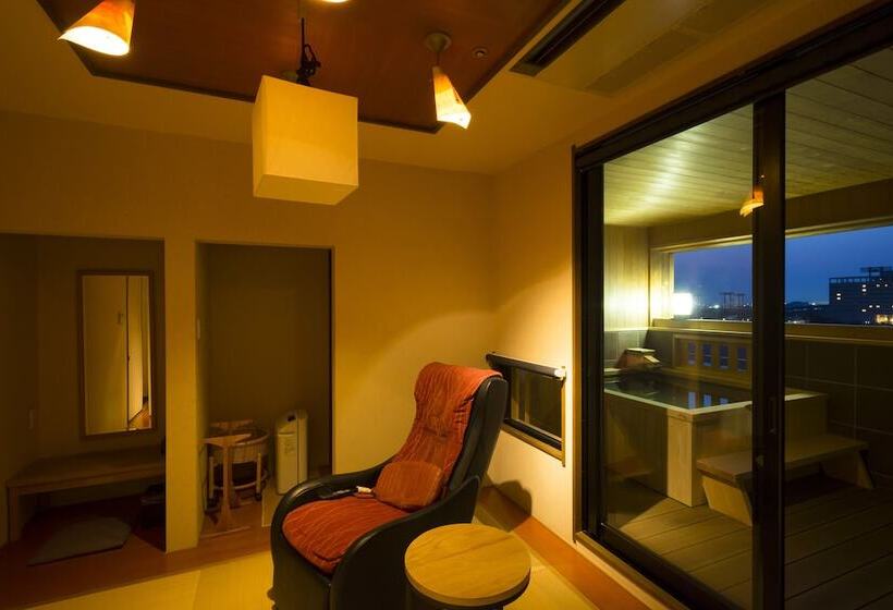 클래식 스위트, Juhachiro