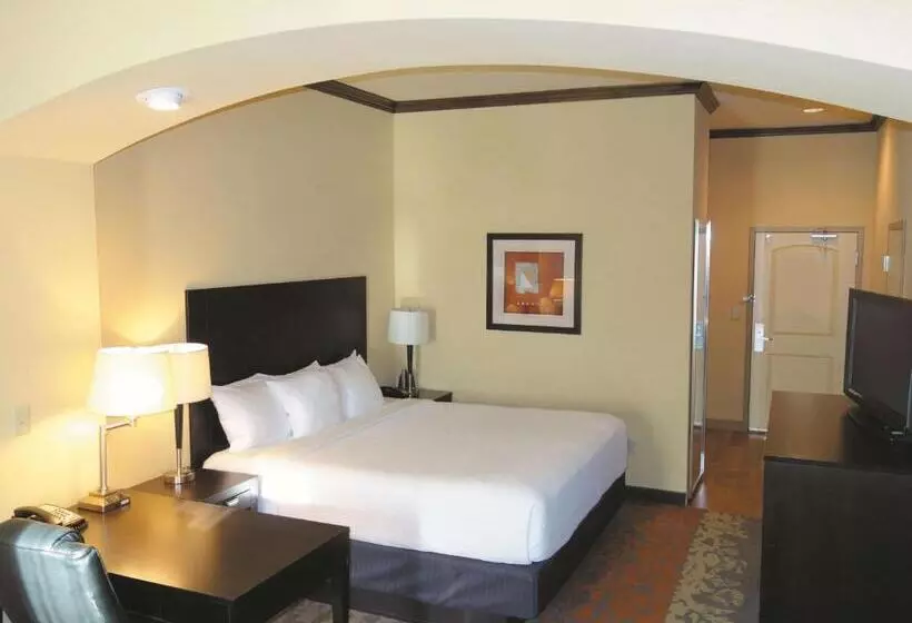 キングサイズベッドのエクゼクティブルーム, La Quinta By Wyndham Eastland