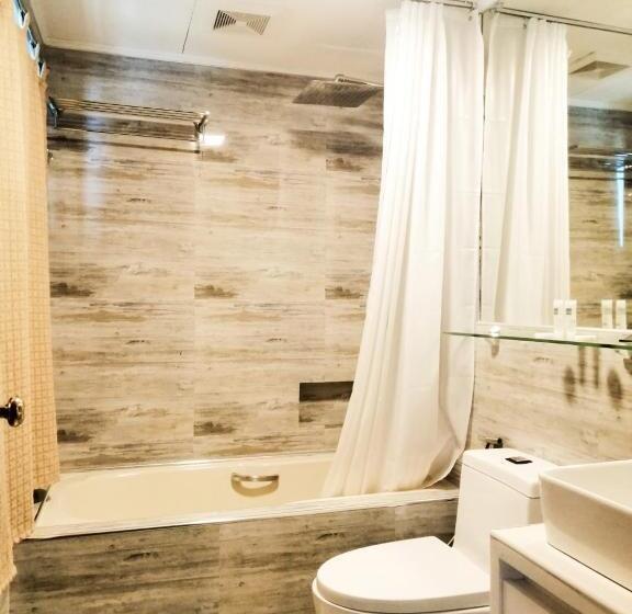 דירת 2 חדרים סופריור, The Malayan Plaza