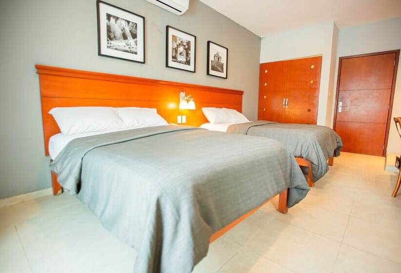 חדר אקזקיוטיב, Nacional Merida